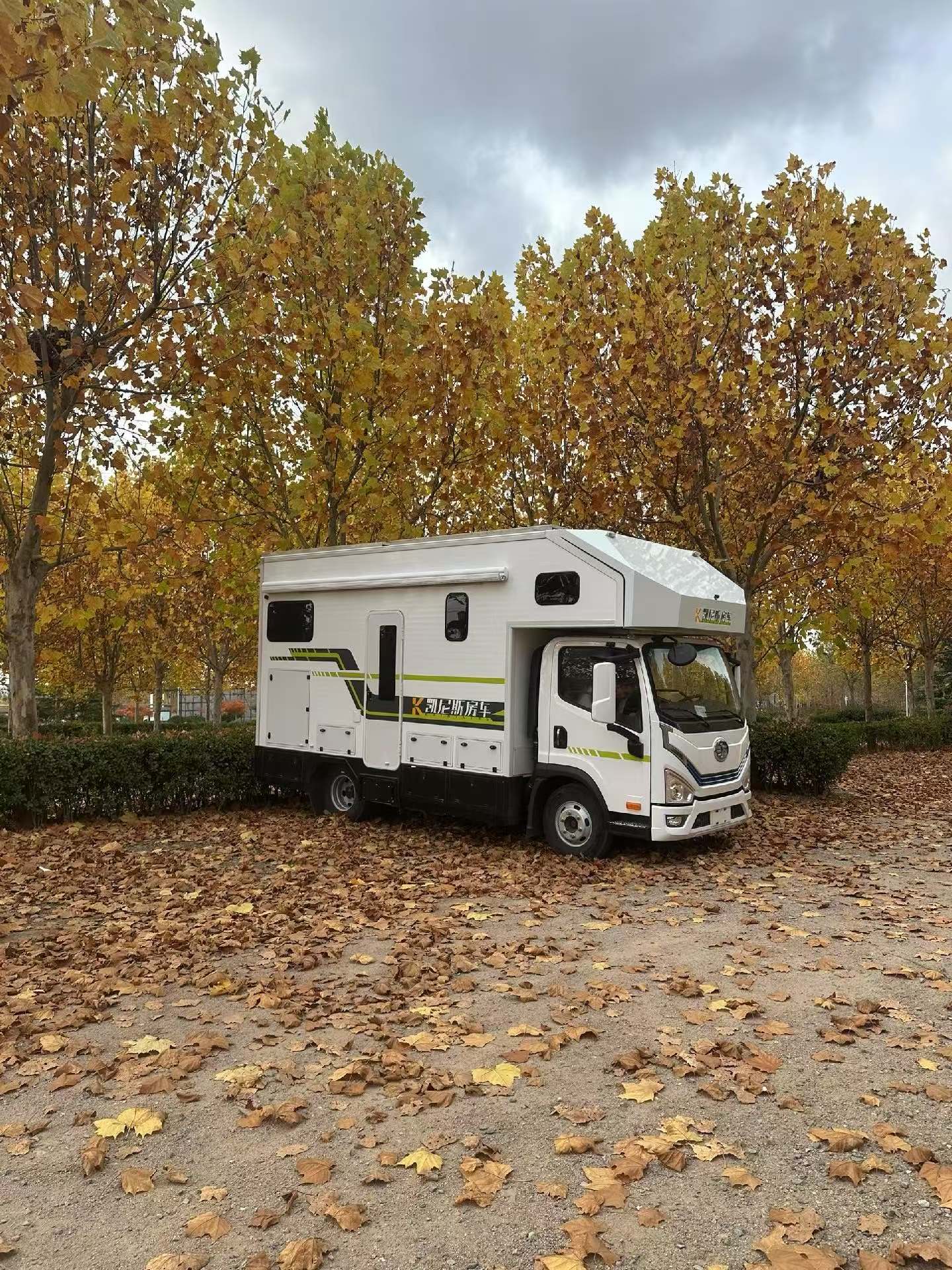 谁懂啊！开房车才是旅行的终极打开方式🌿