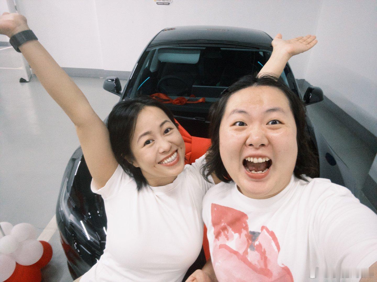 来陪我人美心善能力强的姐姐提特斯拉啦！ ​