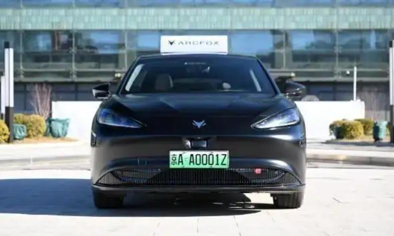 L3级自动驾驶牌照落地：车企的法律紧箍咒正式戴上 别再宣传解放双手了...