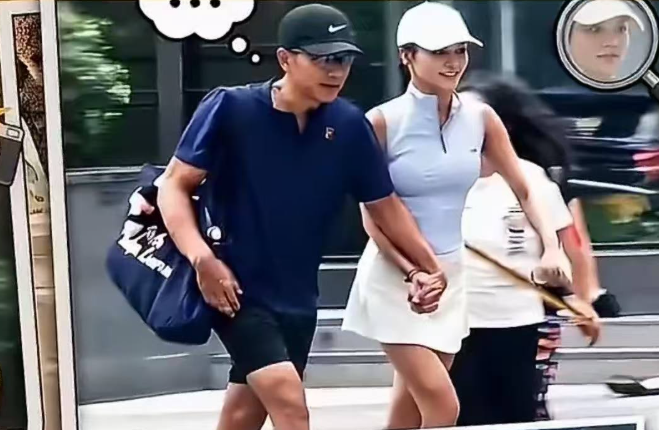 深度剖析刘恺威的新女朋友黎纪君不是一般的模特
很多人开始的时候认为刘恺威的新女朋友黎纪君就是个普通的模特，后来了解之后才知道她的情况很不一般。黎纪君属于香港第四代邦民女，这样的身份对于香港人来说有着特殊的含义。
邦民女来自香港经典邦民保险广告，每一任出镜的女演员都被称为邦民女，她是当年非常受欢迎的广