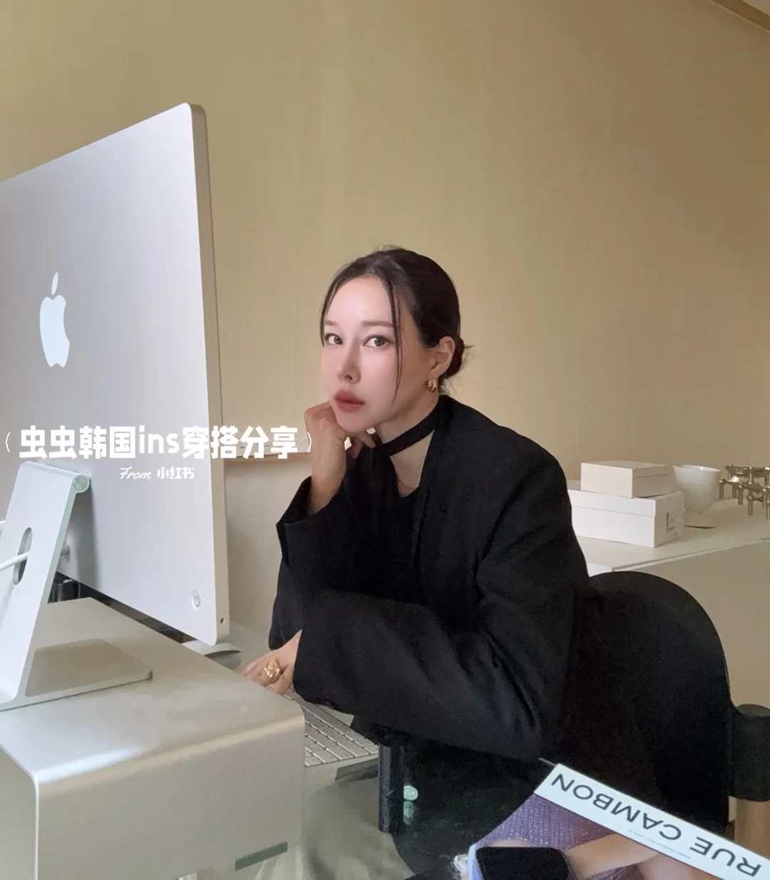 温柔中带着酷飒的黑🇰🇷领带设计感西装