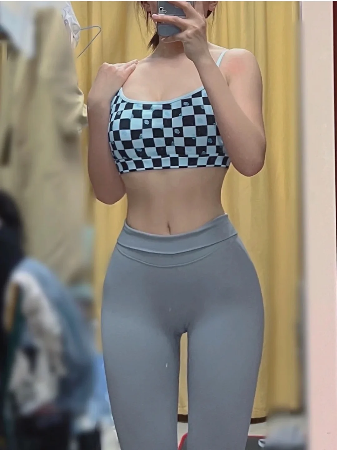 封校运动日常：不放过任何一处臀腿训练🫡