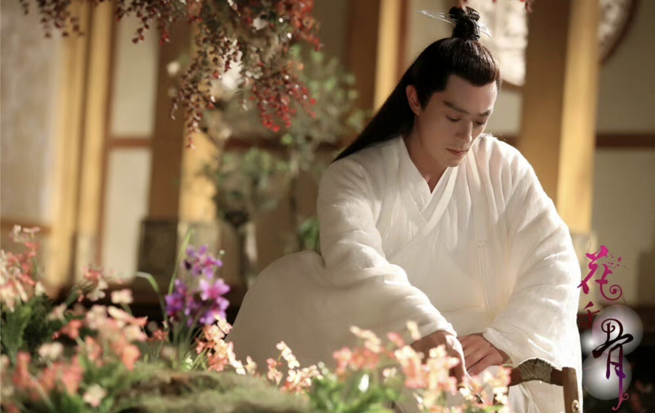 花千骨  2015年6月9日，长留仙山的故事正式开篇。十一年过去，长留...