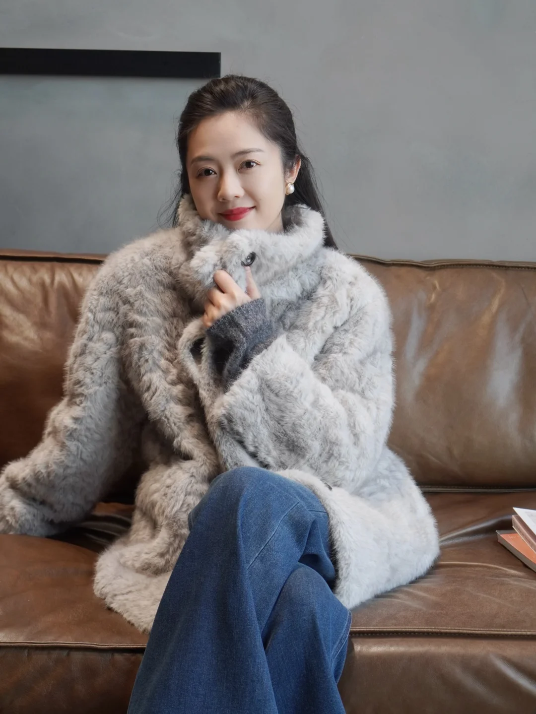 灰色系的环保皮草真的太显贵了！🦢✨