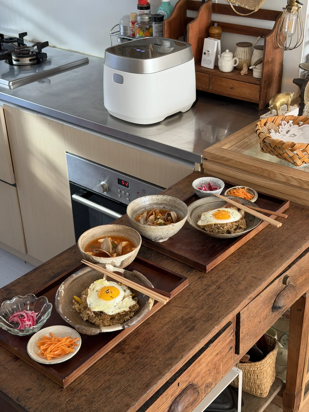 别管了，认真吃好每一顿饭才是头等大事