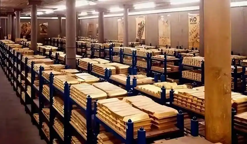 俄罗斯黄金流入香港

英国《金融时报》报道，西方制裁俄罗斯黄金后，俄罗斯运往香港