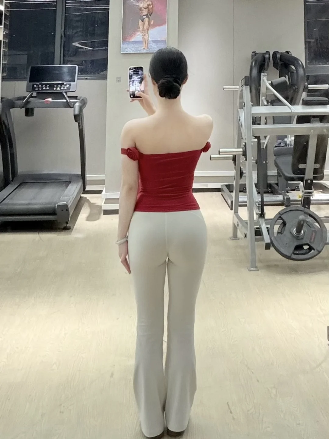 160 106 健身不显身材我不穿