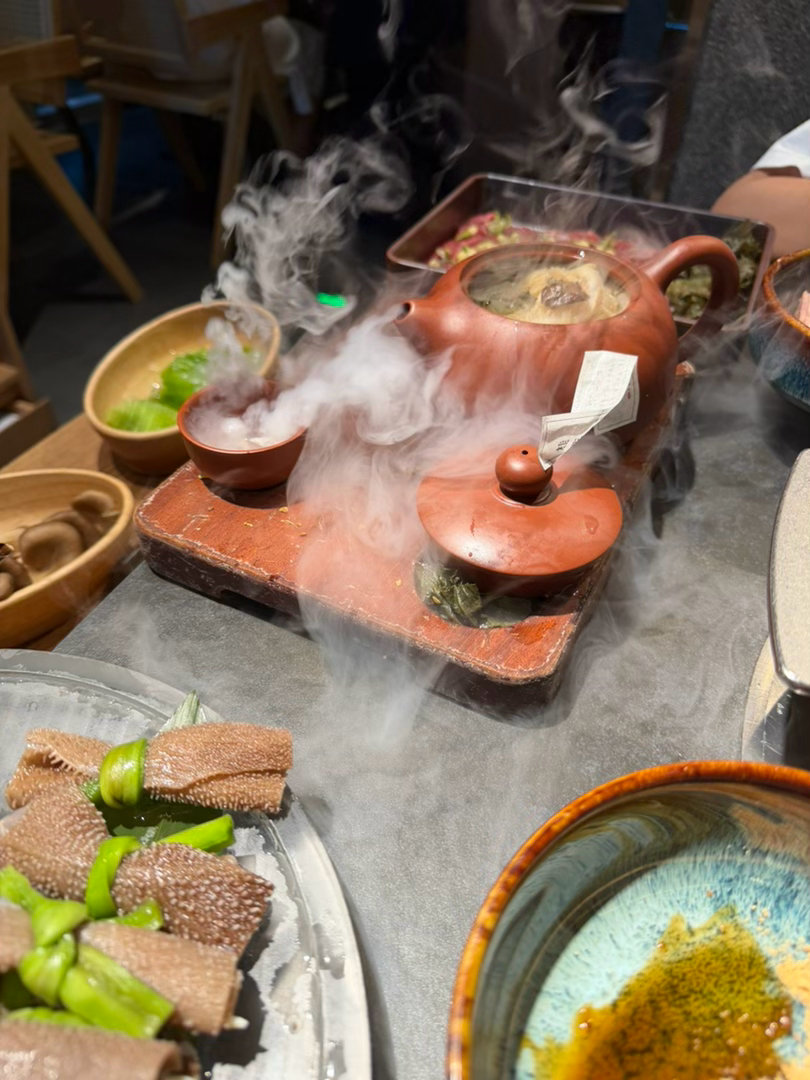 品尝大小姐推荐火锅之
​