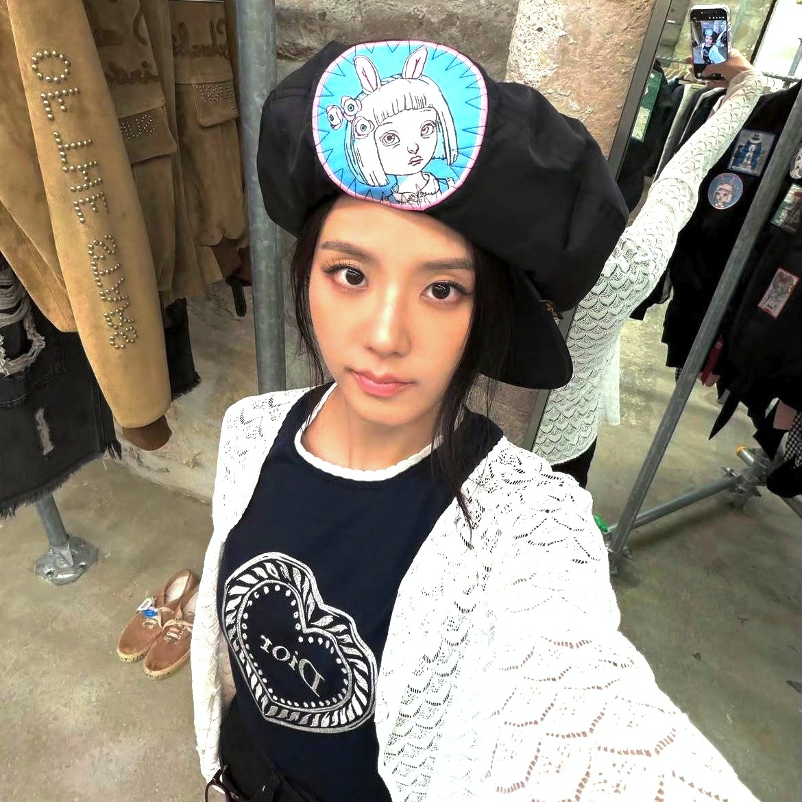 来个正方形的
#金智秀jisoo# ​