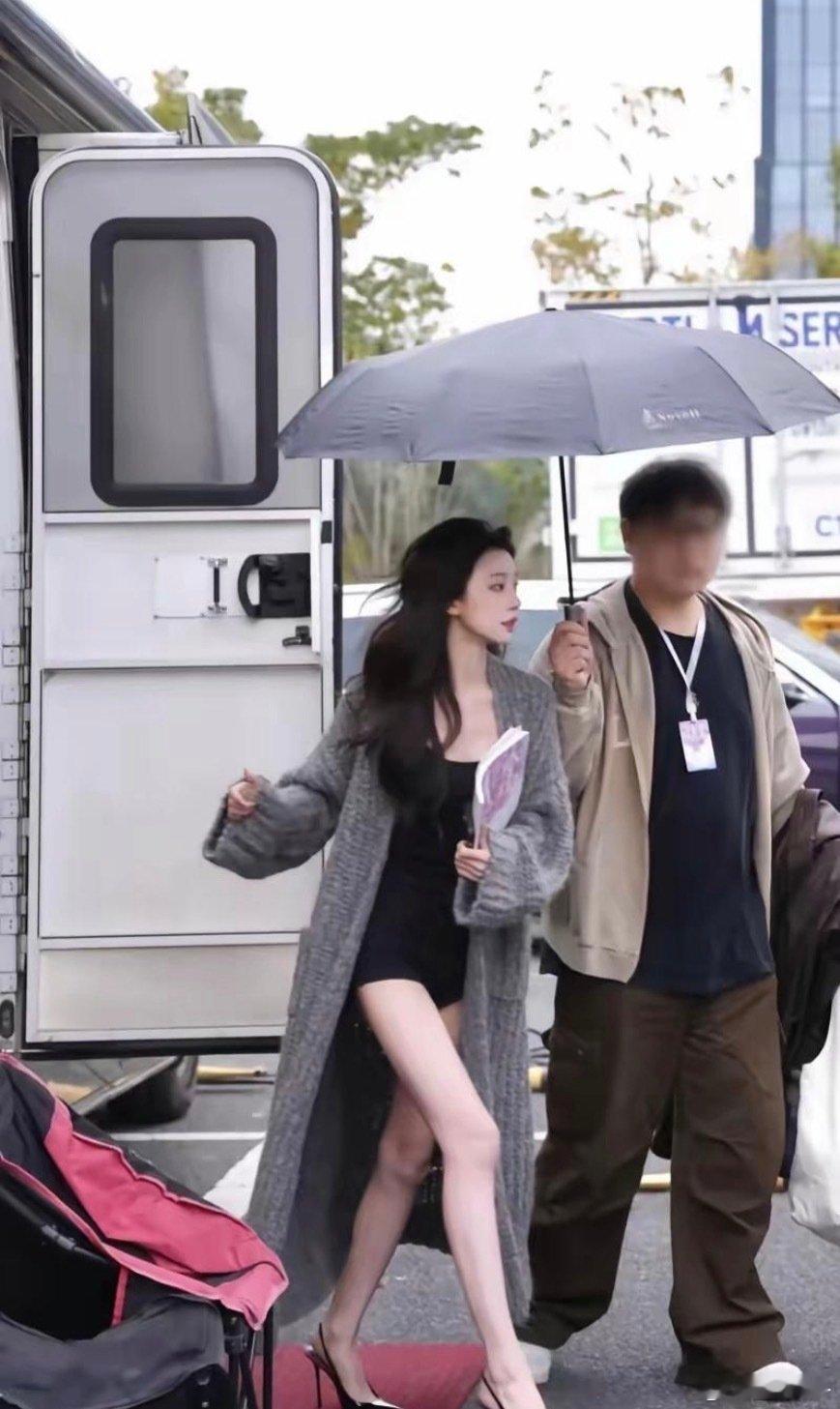 胡彦斌女朋友易梦玲，确实漂亮 ​