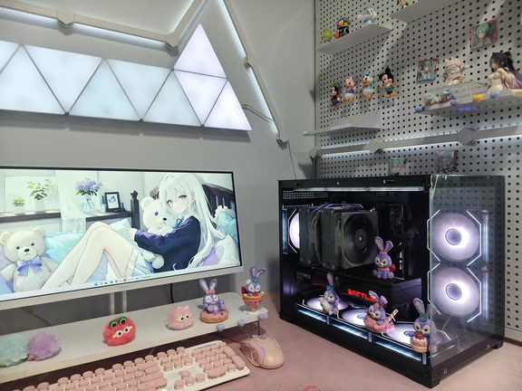 怎么会有这么香的机箱！👀