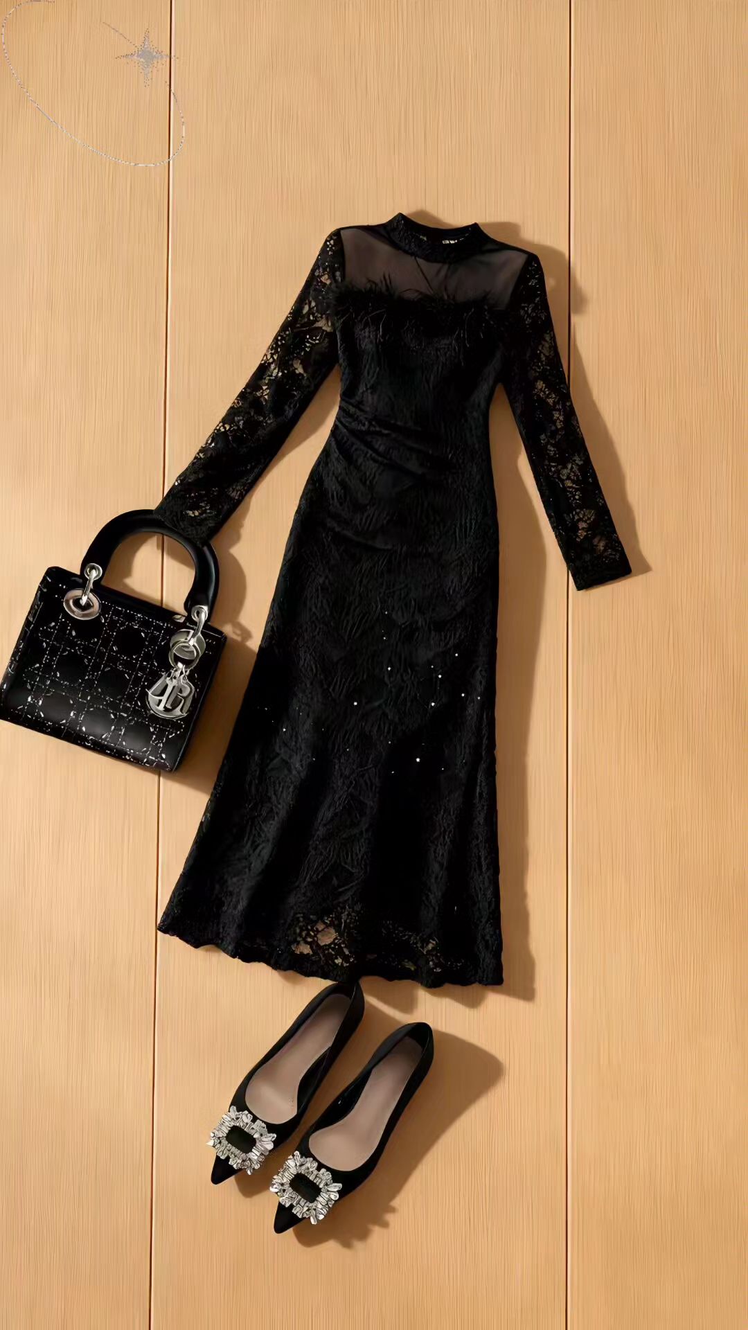 <p>黑裙封神款 蕾丝裙yyds 约会氛围感穿搭赫本小黑裙 黑色系穿搭...