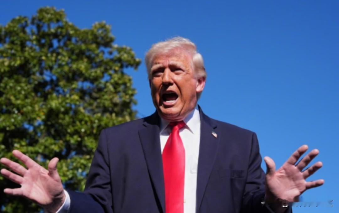 美国，输不起了
 近日，美国NSA、FBI、CISA三家安全机构联合发公告，点名深度求索、智谱、阿里等六家中方AI企业，声称对方在做工业级大规模知识蒸馏，拿美国前沿模型练自己的能力。
 
先把一件事说透：蒸馏本身，是全球AI圈用了很多年的常规操作。

说白了就是强模型当老师、输出思路给学生模型学，用