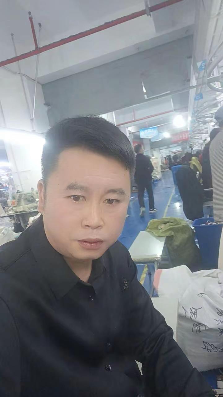 <p>情感共鸣 <!--{img:0}--></p><img src=...