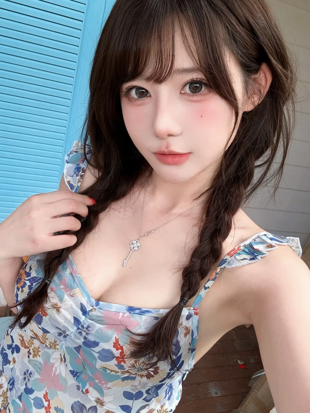 今天是甜甜的碎花女孩～