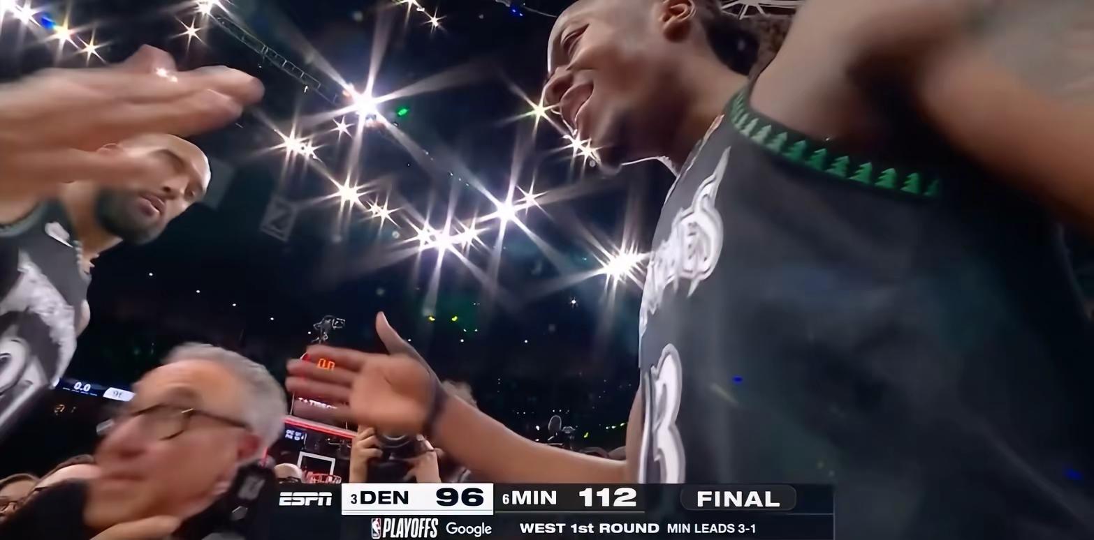 无名小卒 此役过后没有人会不认识多森姆，在狼队伤两员大将过后，他站了出...