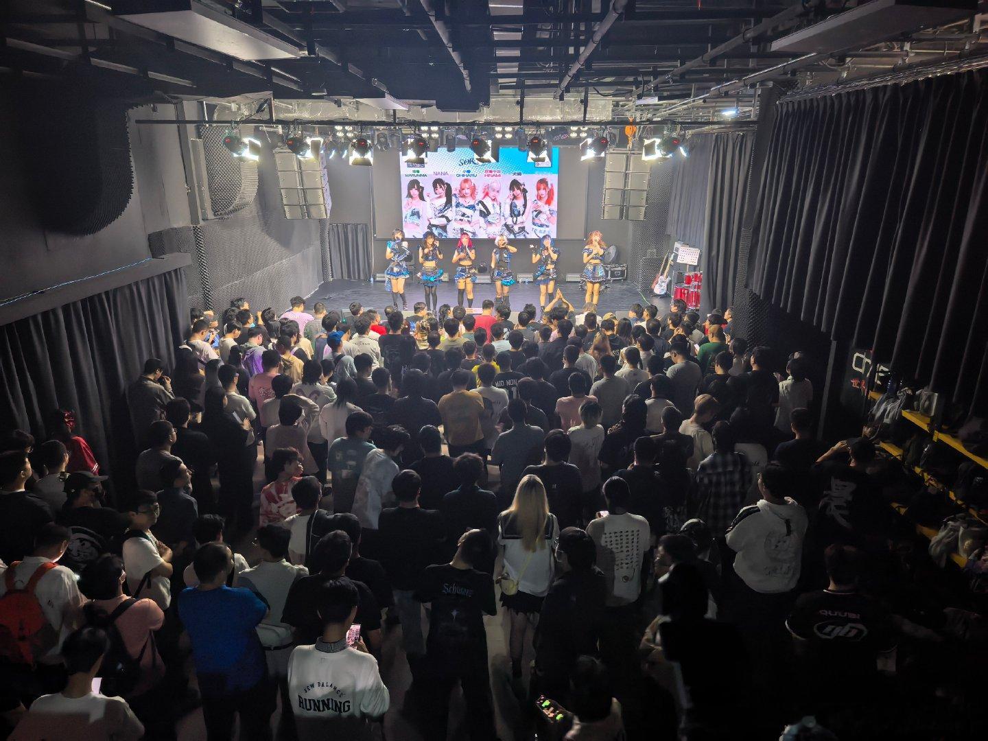 还没到恋恋人就要爆炸了 ​