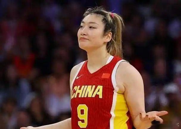 李梦官宣新动向！未续约四川暂未寻下家，特训秀肌肉状态爆棚，张隆商业计划...