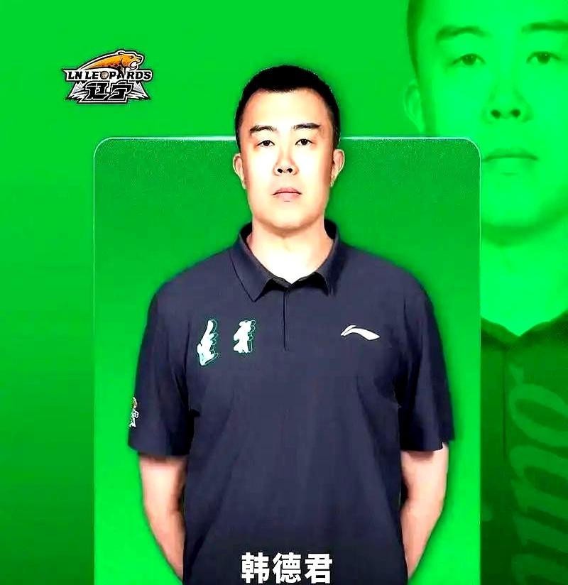 2026年1月16日，辽宁主场打新疆，赵继伟复出第一场，上了23分钟，拿了24分7助攻。赛后杨鸣把话说得很直：“最后的时刻确实他在场上让全队都能够稳定军心。”那场球赢下来，辽宁靠的就是他最后几分钟把节奏摁住。九个月后，2026年10月揭幕战，赵继伟还是打24分钟。31岁，全队15个本土球员里唯一一个