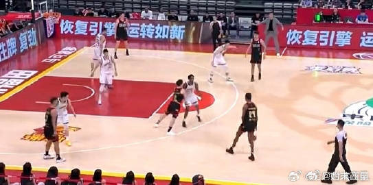 深圳91-80击败广厦，总比分扳成1-2。本场比赛，周鹏出场15分钟...