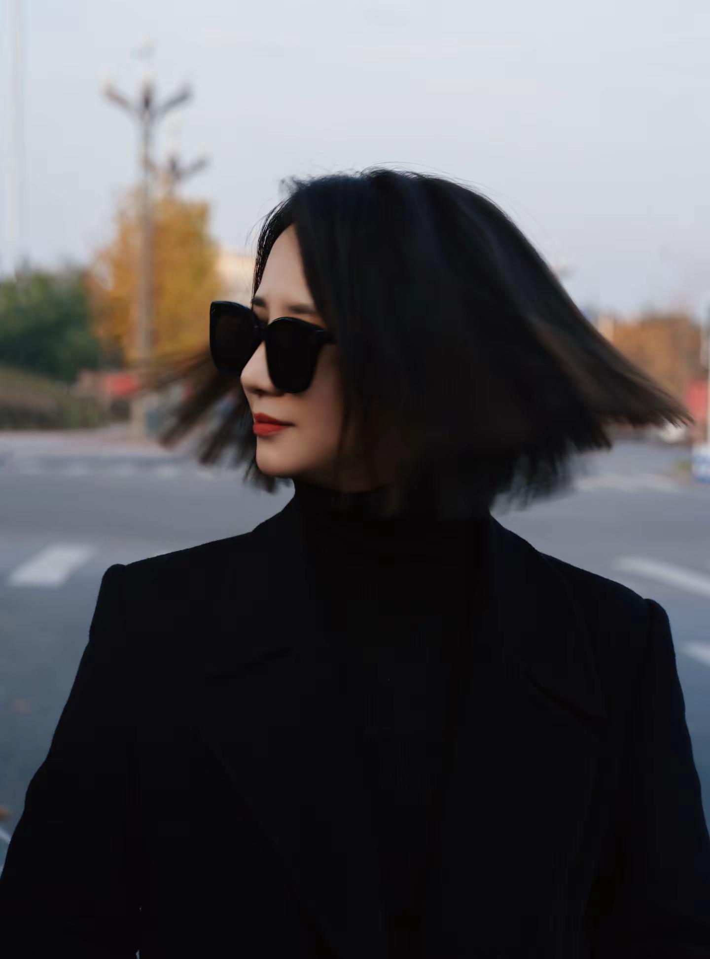 霸姐上线，统统闪开。