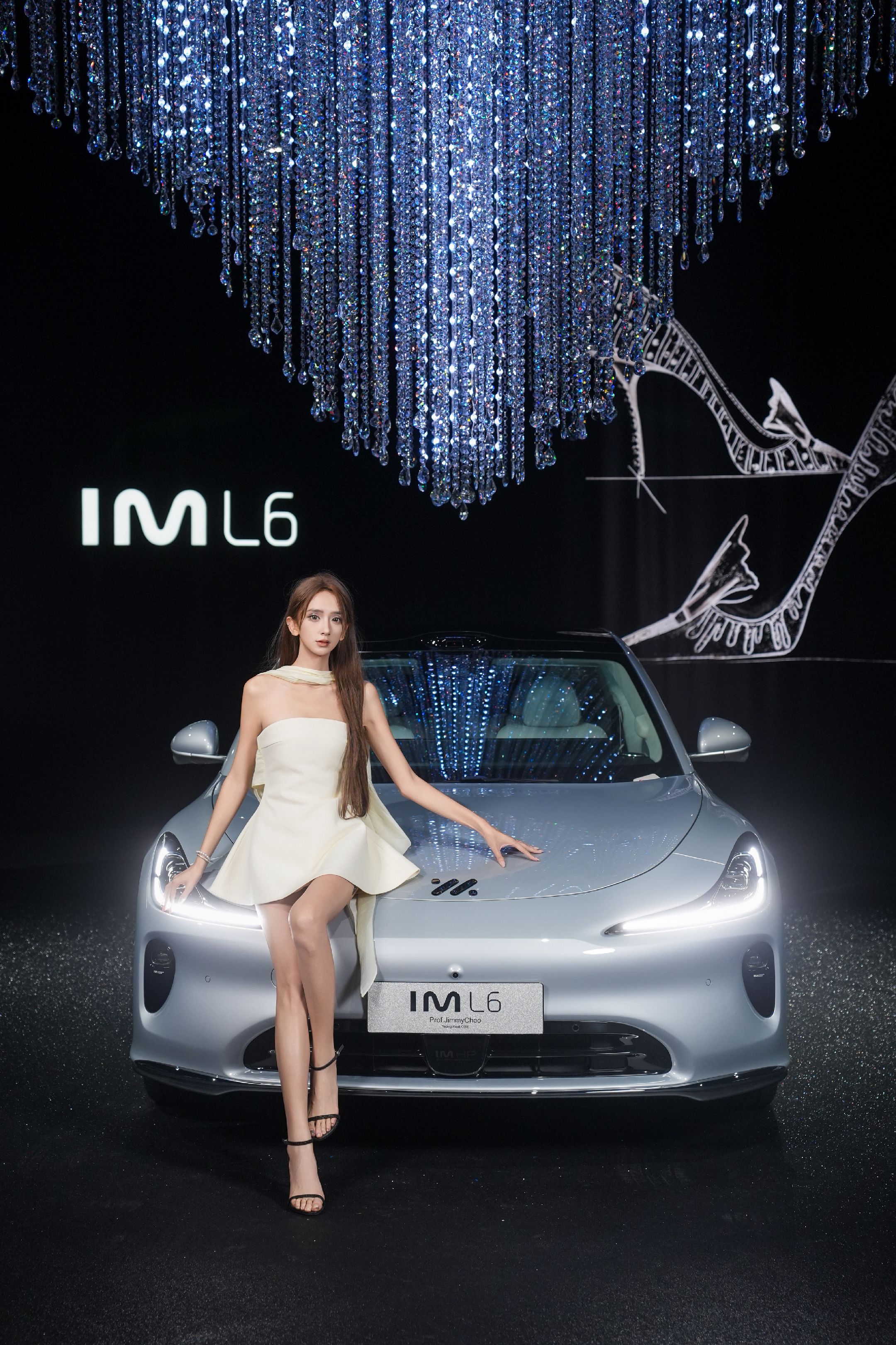 Prof. Jimmy Choo 高定限量版
钟爱自己，8月18日见！