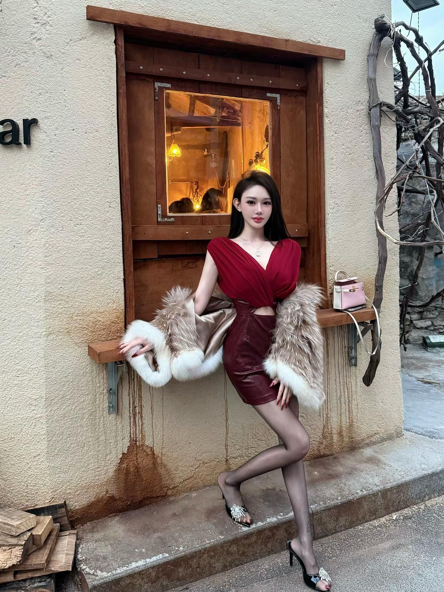 <p>高级感穿搭 御姐 辣妹 黑丝搭配 纯欲天花板 <!--{img...