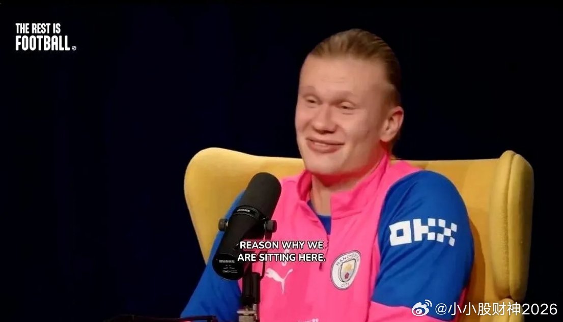 哈兰德这人，真不是只会进球。 最近听到一段他的趣事：女友在高级餐厅吃晚...
