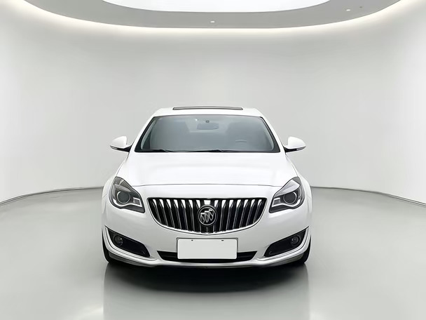 16年的别克君威
2.0 领先时尚型，前置前驱，AT变速箱，2.0L。
#二手车 #苏州二手车 #别克君威