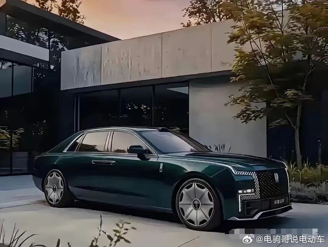仰望UX行政轿车，劳斯莱斯和宾利的既视感。#仰望##仰望UX# ​