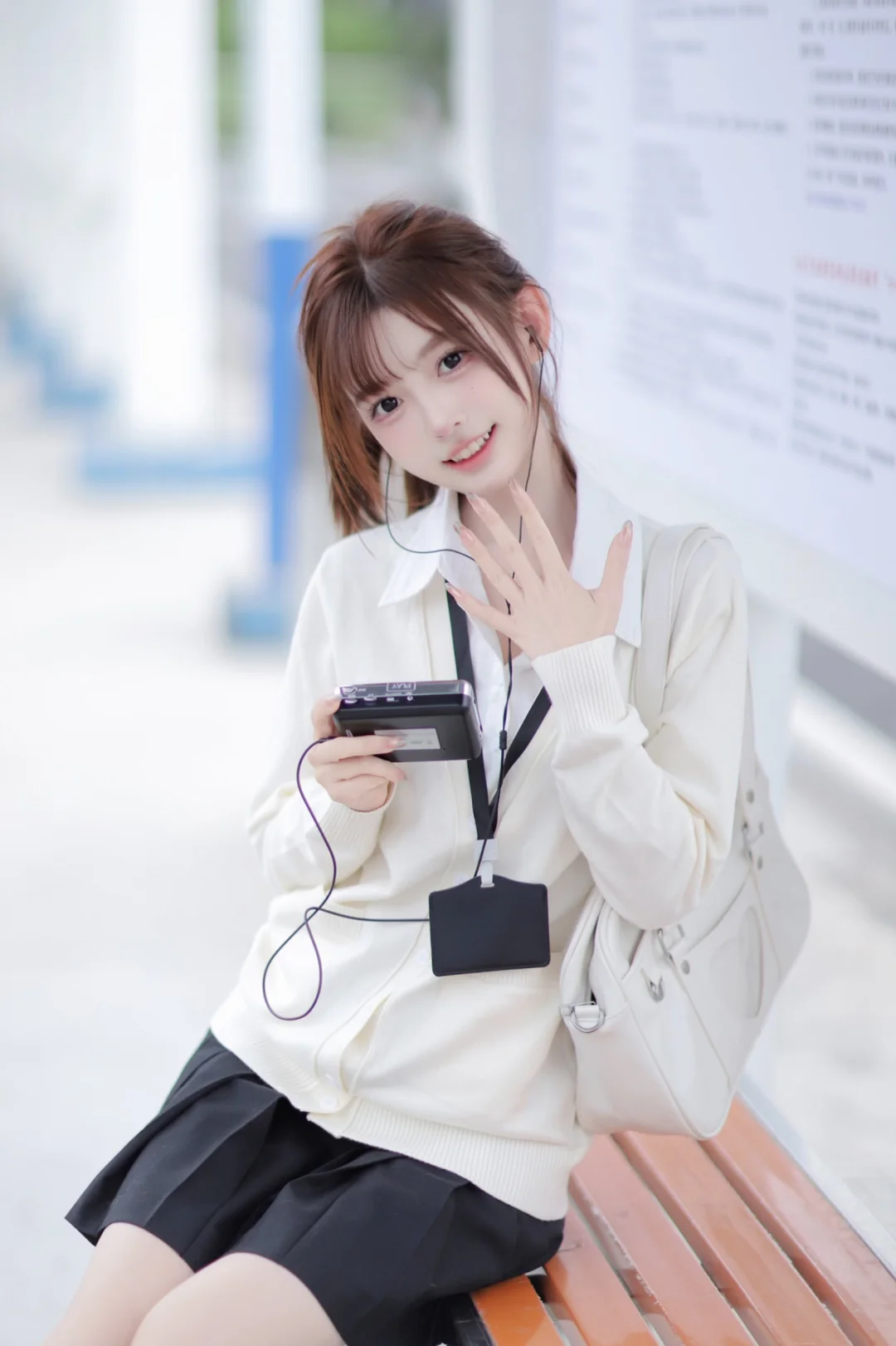 赶上了最后一班公交去见你~