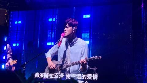 不要过度矫情<br />  心情不好，多听听周杰伦！