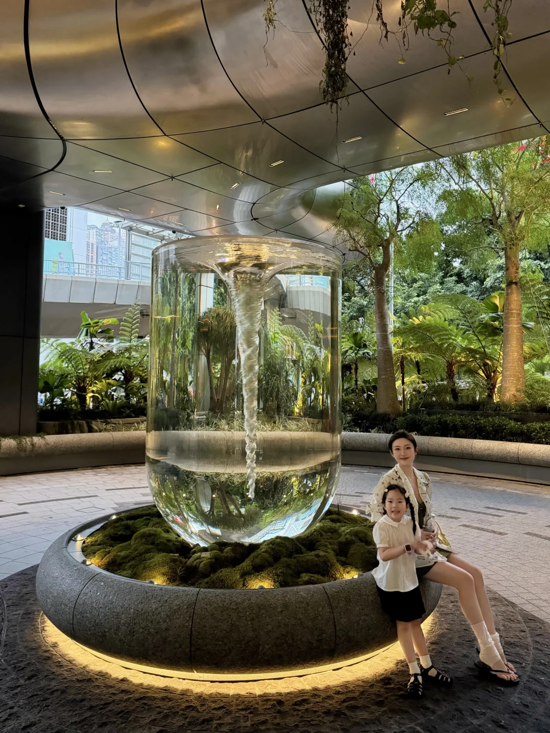 是因为喜金水 所以很喜欢香港吗？