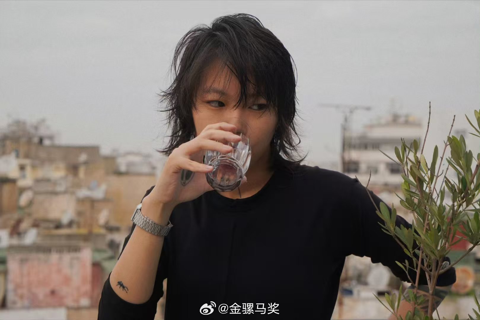 窦靖童歌手reaction歌手2026深耕现场多年积攒丰富经验，安雨肖...