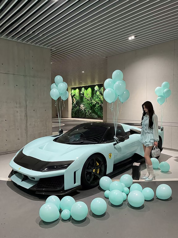 活捉法拉利🐴混动神车