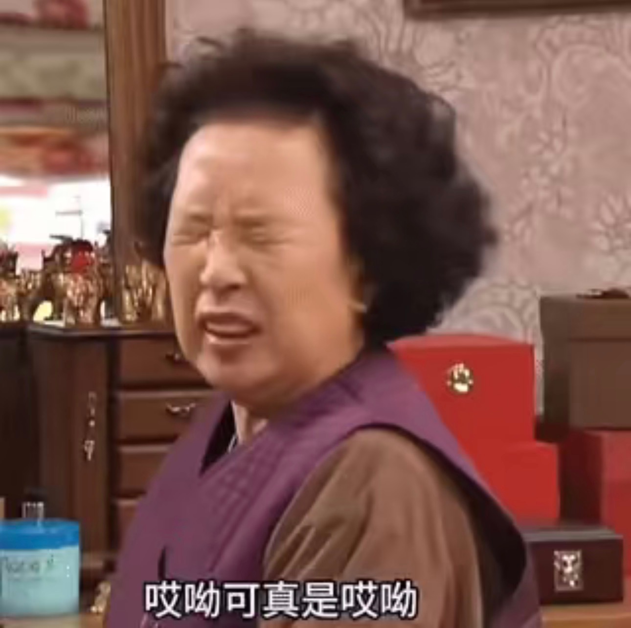 总结一下上午的反弹：【好的方面】1. 红了！红总归是好的！2. 有一点放量的迹象出现，缩量程度从600多亿减少到187亿了【但是，不好的地方是】1. 量远远不够突破压力位2. 上午上证指数最高点偏偏就压在3750点3. 昨天下午神秘力量发力贡献了很大的成交额，如果下午神秘力量没有再度发力…那就会形成缩量弱反弹【如果是弱反弹，那今天应该_____】今日看盘a股股市上证指数 sh000001[股票] 上海