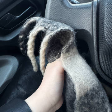 算了，和你们有方向盘加热的车说不清楚<span class="url-...