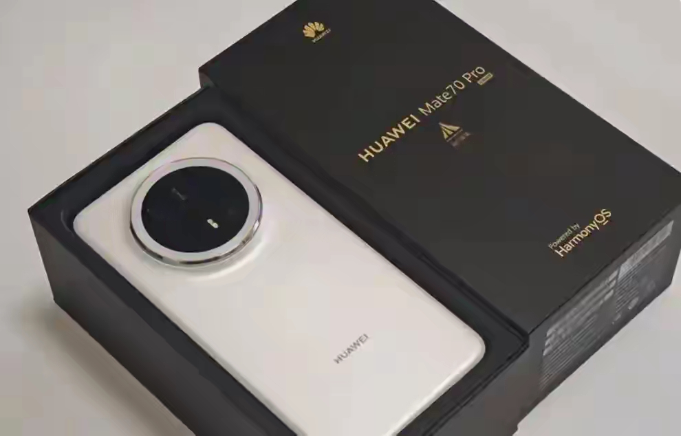 华为Mate60华为被卡回归后第一部经典款，60pro+二手价还没有跌破千元