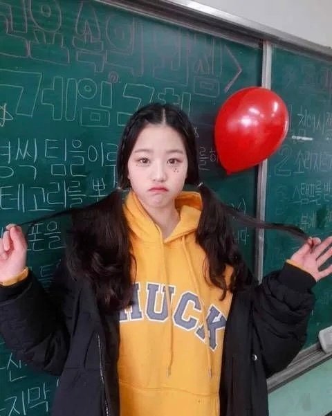 #张元英[超话]#  请无条件归还我的读书妹 ​