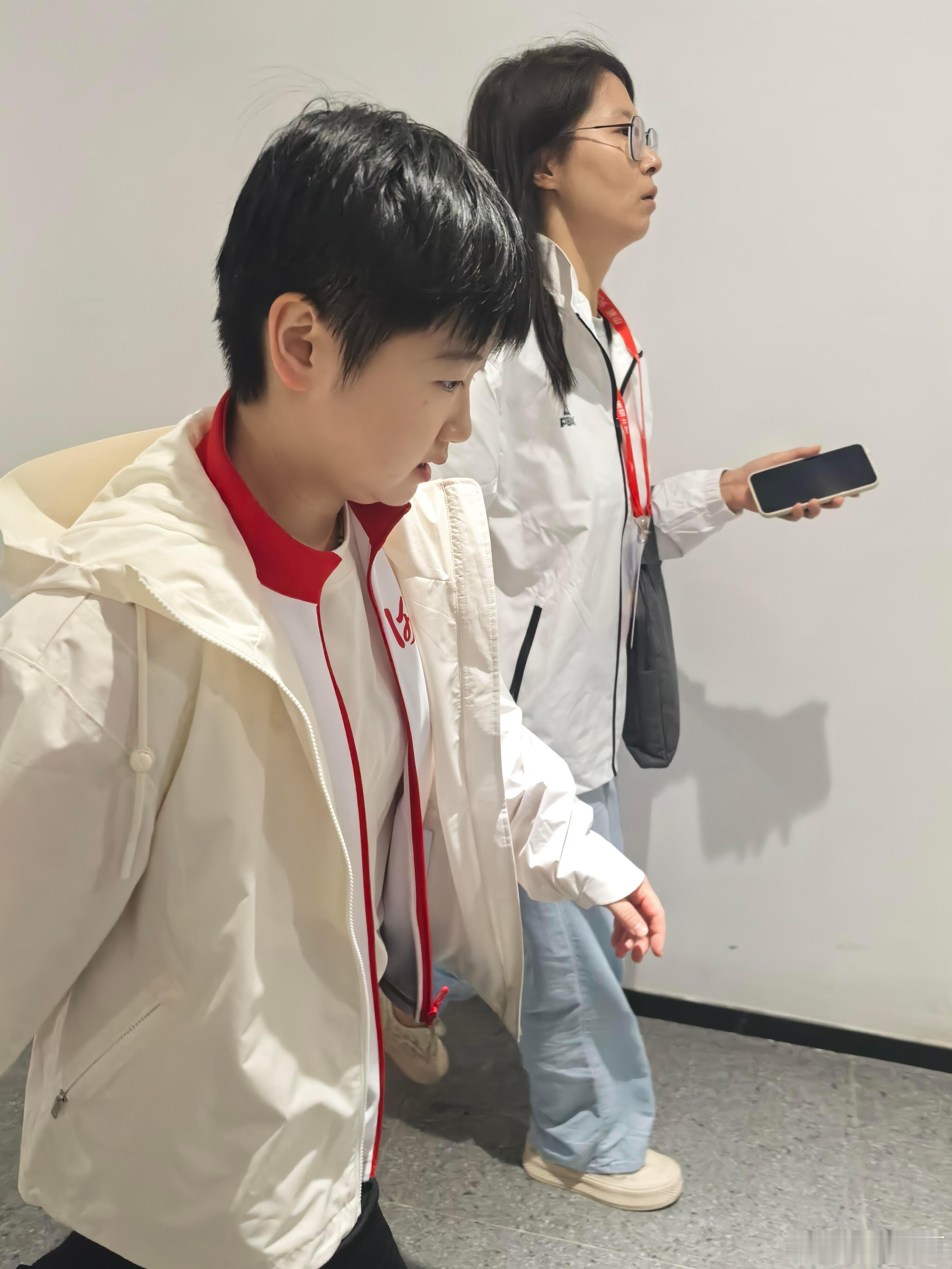 孙颖莎已确认出战10月27日开打的WTT蒙彼利埃冠军赛，这是她在中国大满贯因发烧止步32强后，历经20天休整的正式复出首战。  一、确认复出与国乒名单- 参赛确认：孙颖莎将参加10月27日至11月1日