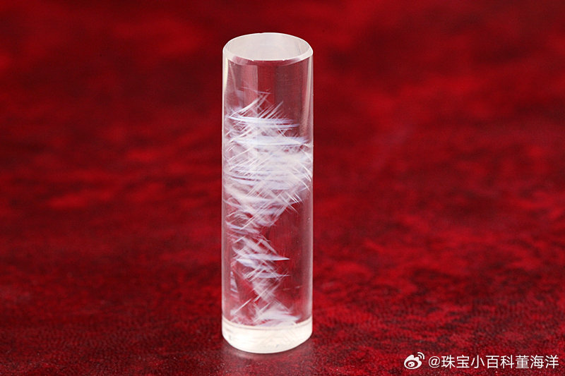 我还是那句话，玩水晶就要玩高品！稀有！独特！蓝针水晶印章，客户之前在我秒杀群里成功竞得，刻印“盛开”——向阳而生，会有光为我而来，我要绚烂地骄傲地盛开！ ​​​