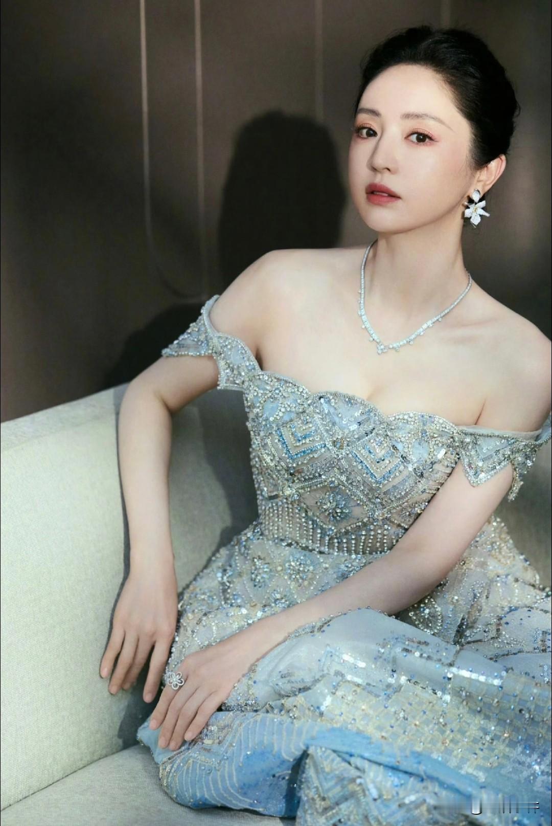 董璇