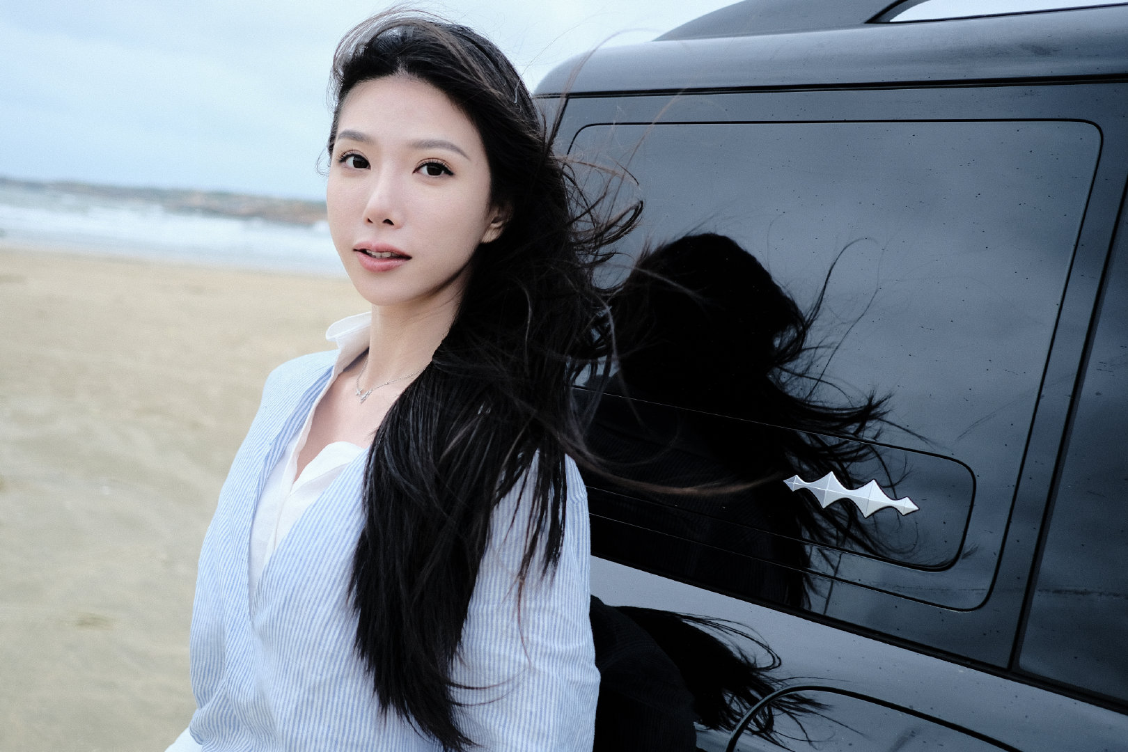 吹吹海风，放空自己🌊
有#钛7# 相伴 感受海边的治愈
#万站闪充共赴山海# #方程豹出游记# ​