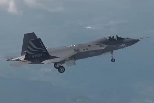 韩国国防采办项目局启动第六代战斗机概念研究招标#烽火问鼎计划# 

韩国防卫事业厅（DAPA）已发布一项价值9亿韩元（约合57万欧元）的“韩国下一代战斗机概念研究”招标项目，旨在确定下一代（即第六代）战斗机的作战概念与技术构型，为韩国在本十年末可能正式启动的六代机研制路线图奠定基础。

根据招 ​