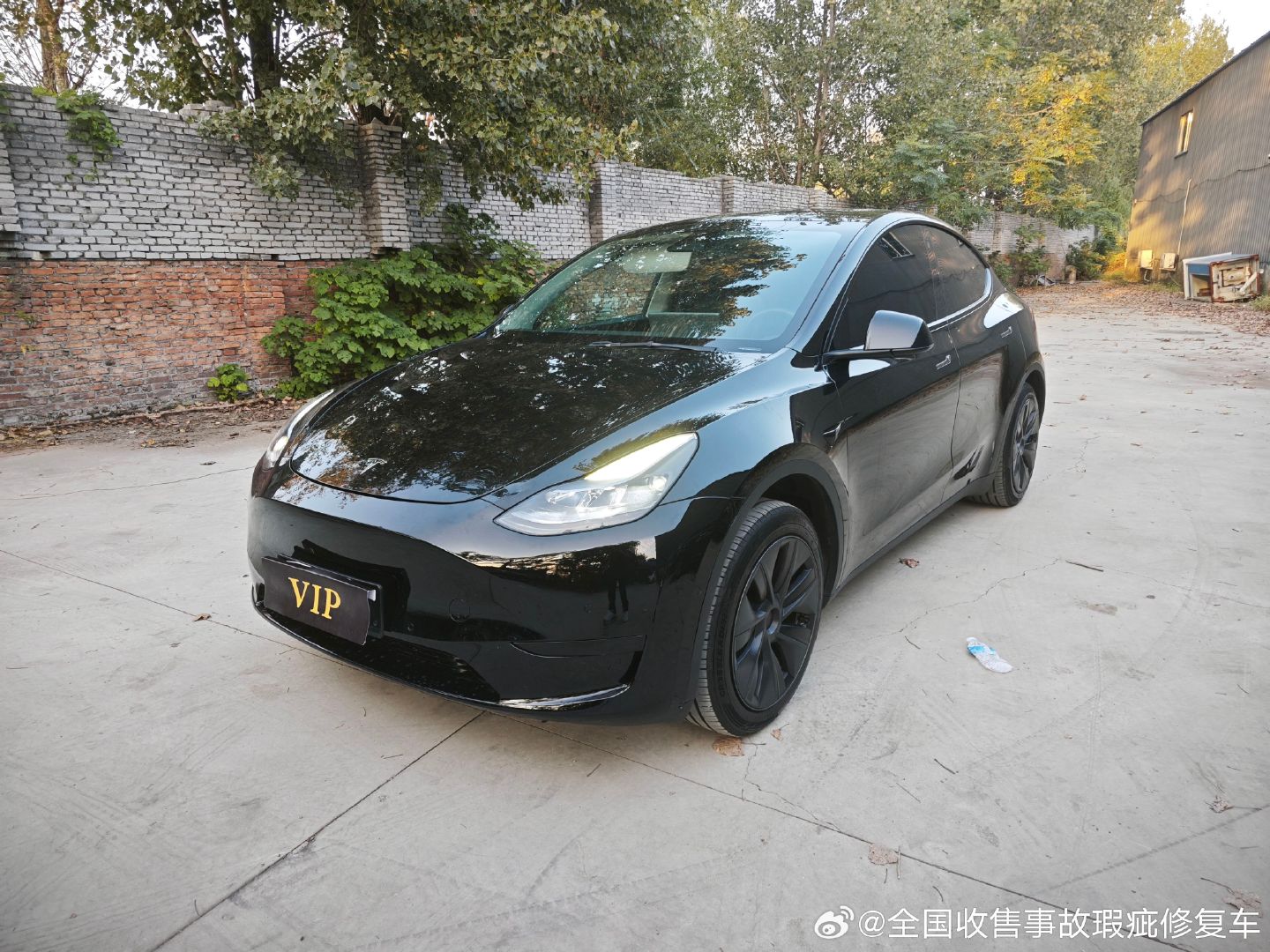 特斯拉 Model Y 2023款 后轮驱动版，瑕疵修复，11.X ​