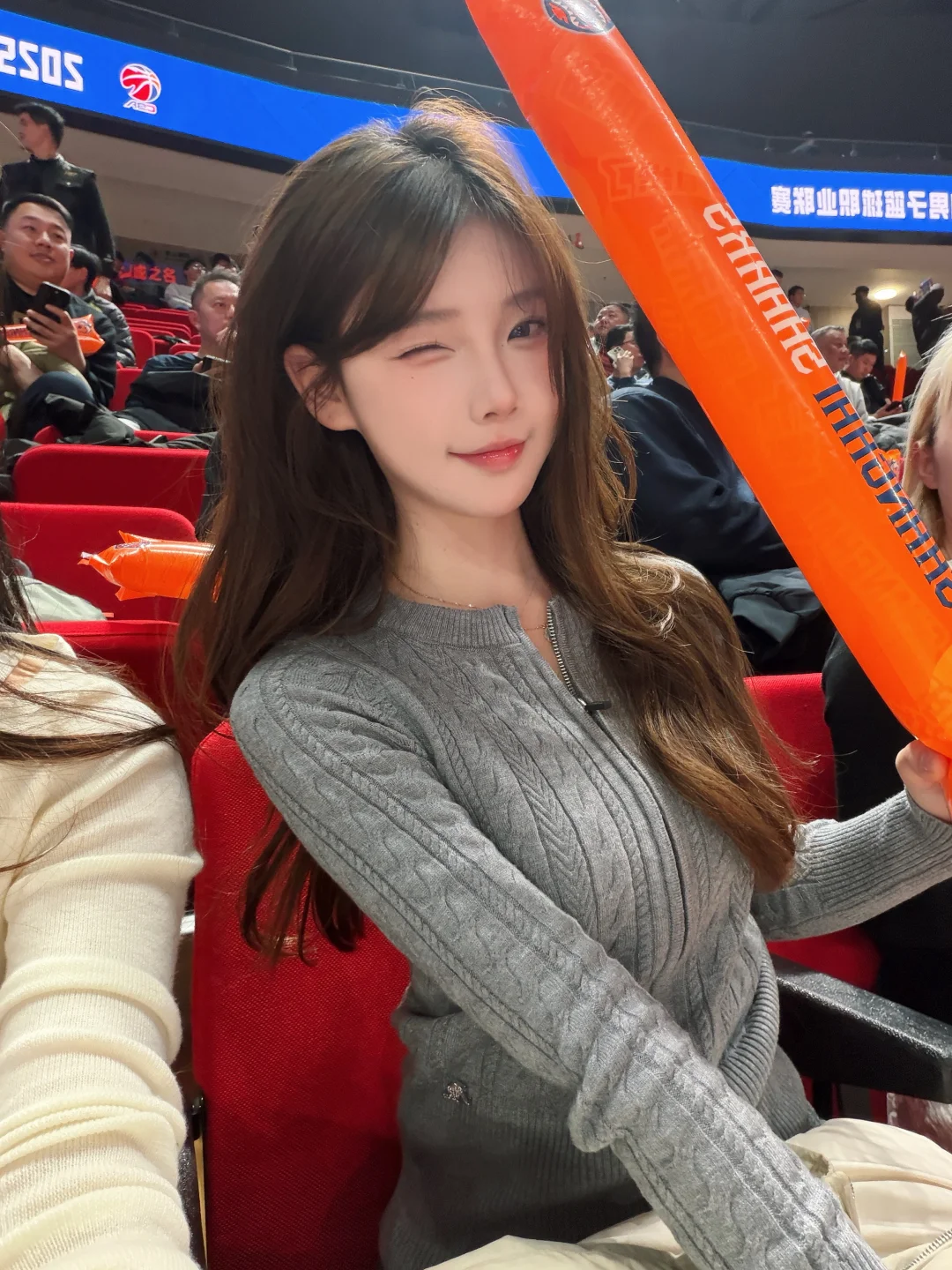 跟朋友一起来看cba啦