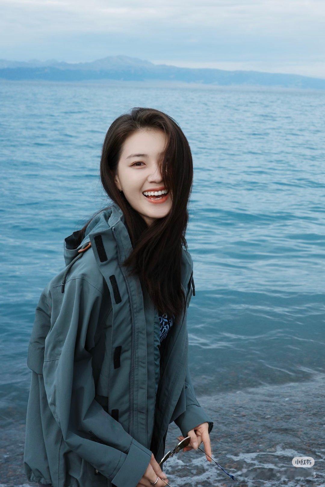 表现力和松弛感是种天赋！
此女营业美商极高👏​