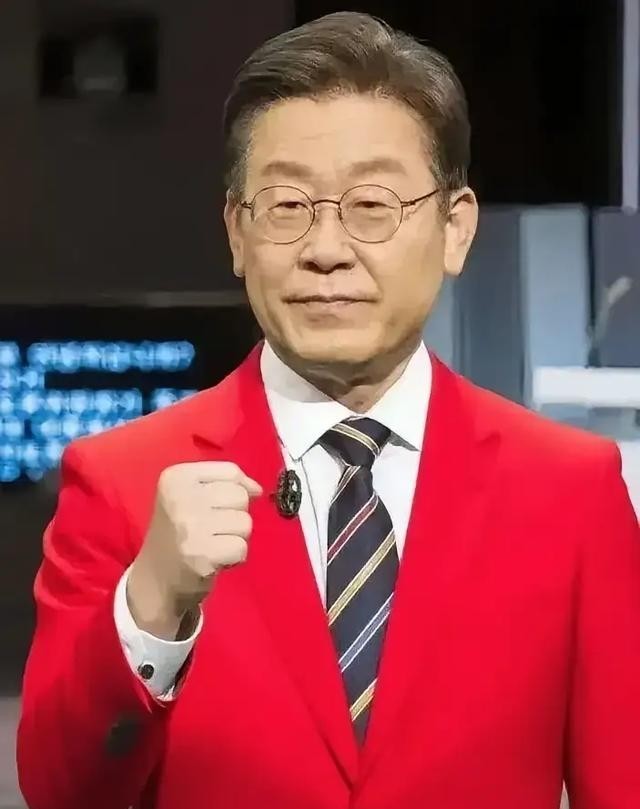 万万没想到，李在明失算了！本打算捏住尹锡悦的七寸死穴，然后整死他！谁承...