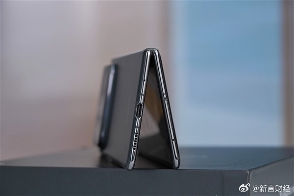 【：首发玄戒O3自研芯片】6月17日消息，日前，小米一款型号为2608...