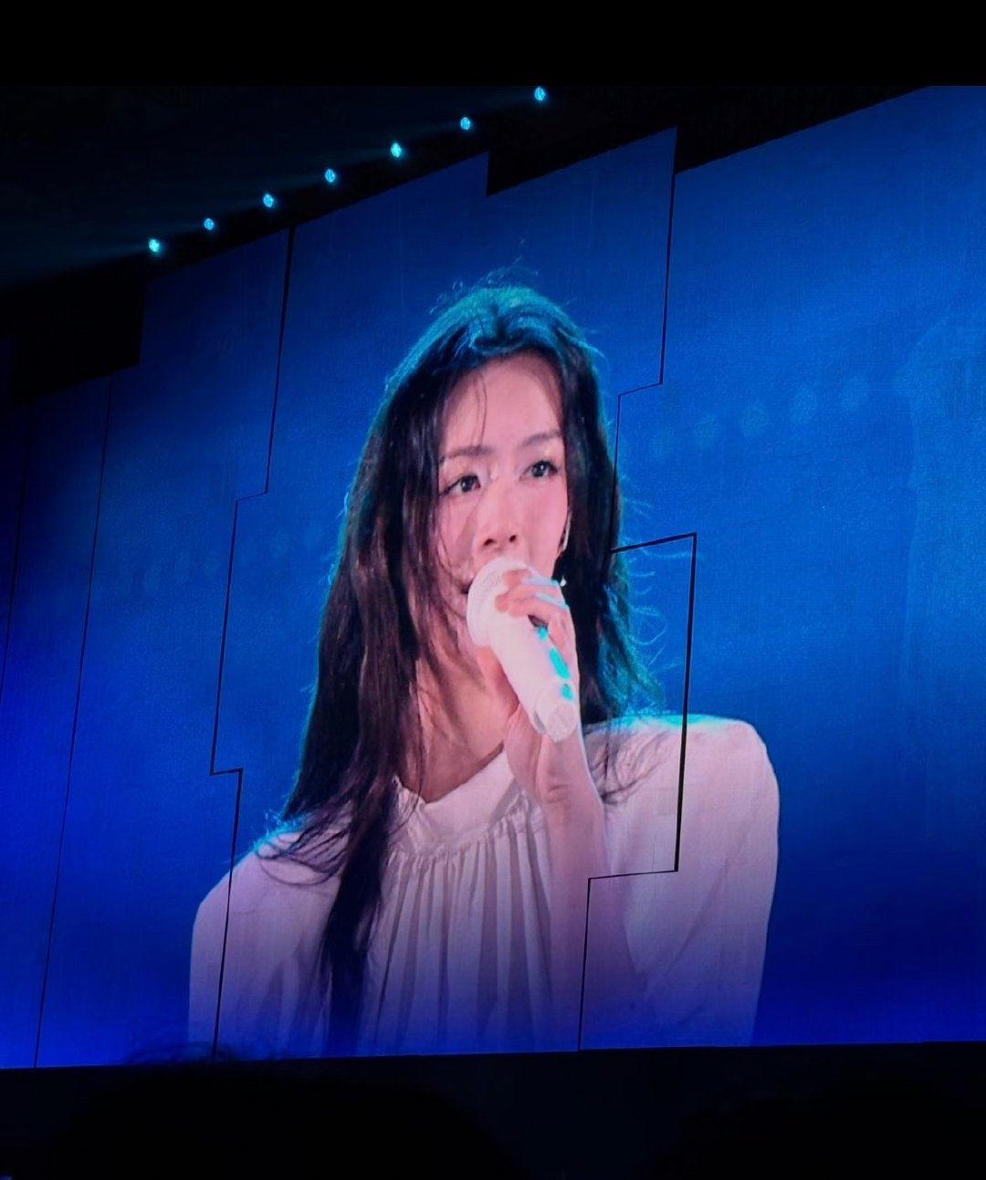 #陈楚生陈昊宇 认识了大概有36个小时#
此女完全是大屏的神来的[awsl] ​